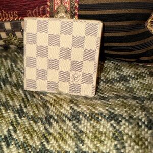 Louis Vuitton Beige and Cream Monogram Wallet NWOT